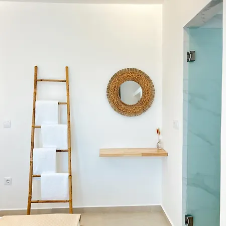 Apartment Myrae Living